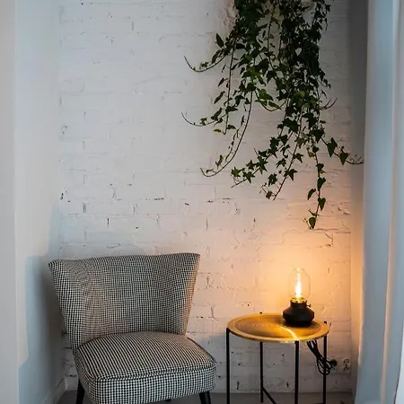Folk By Anne & Apartment Warsaw