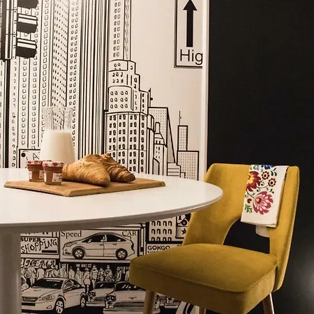 Apartment Folk By Anne & *