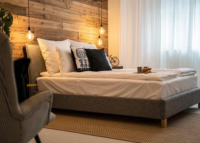 Folk By Anne & Apartment