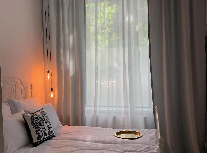 Apartment Folk By Anne &